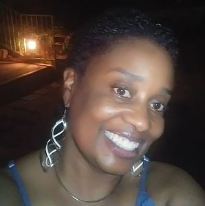 Meet your Posher, Yolanda